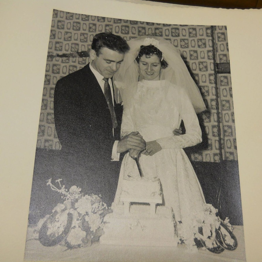 Mom and Dad on Wedding Day October 15, 1960